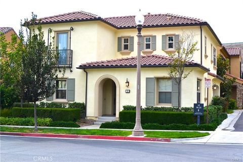 Photo of 23 Prickly Pear, Irvine, CA 92618 (MLS # OC25192026)