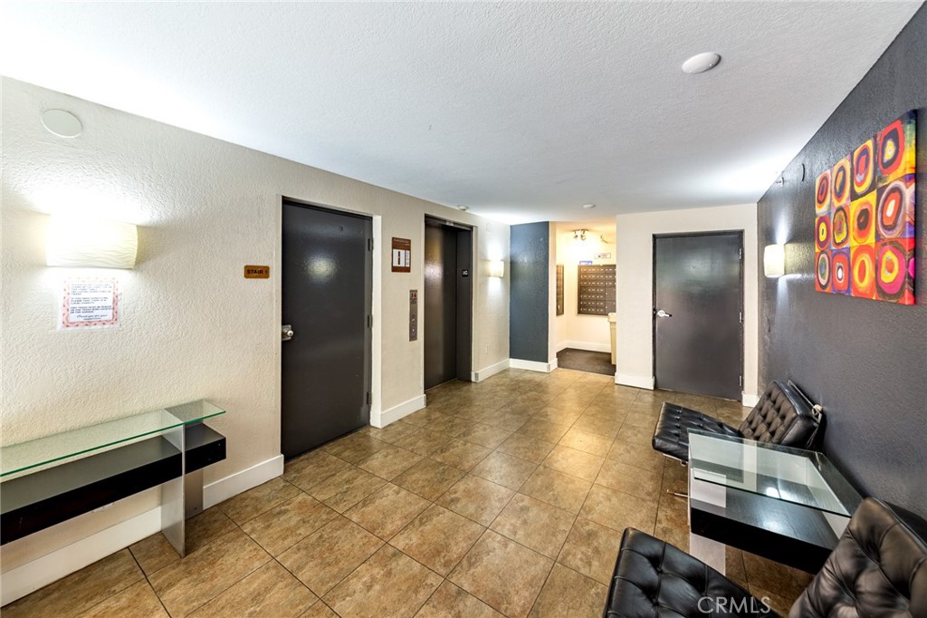 5550 Owensmouth Avenue 120