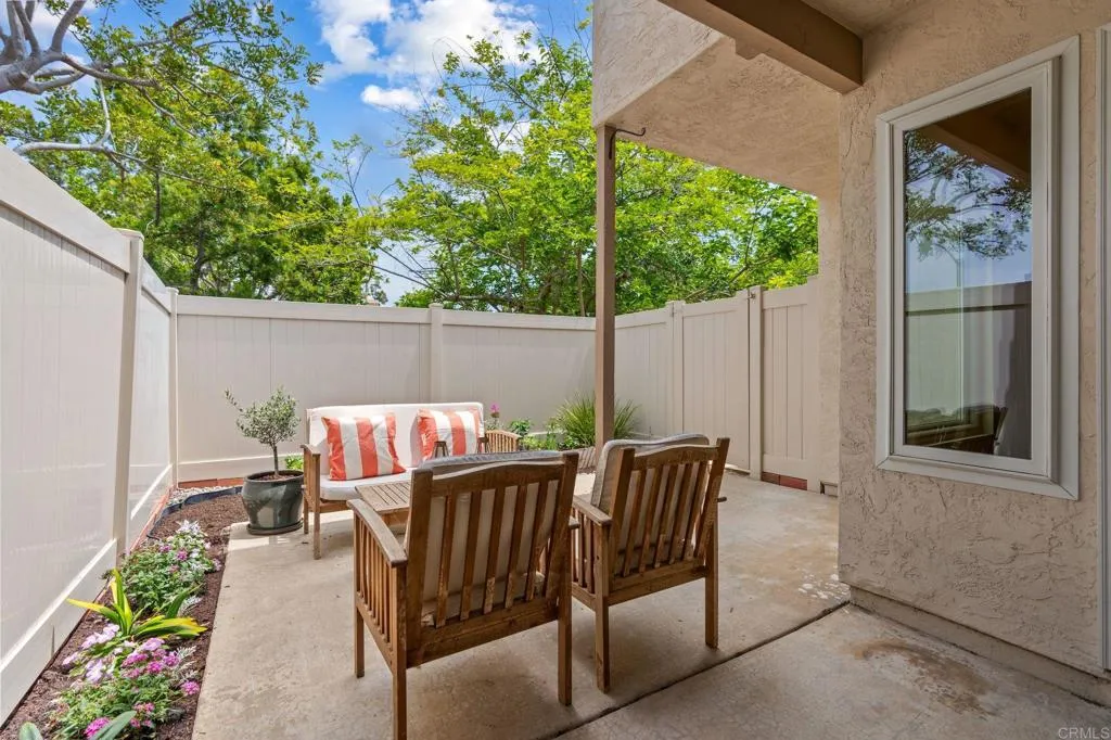 Encinitas, California 92024, United States, 3 Bedrooms Bedrooms, ,3 BathroomsBathrooms,Residential,Active,232325