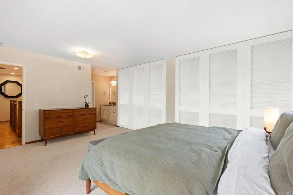 Encinitas, California 92024, United States, 3 Bedrooms Bedrooms, ,3 BathroomsBathrooms,Residential,Active,232325