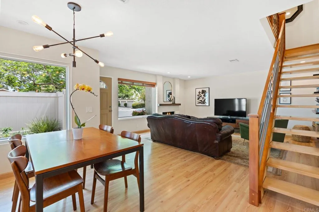 Encinitas, California 92024, United States, 3 Bedrooms Bedrooms, ,3 BathroomsBathrooms,Residential,Active,232325