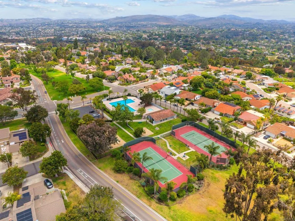 Encinitas, California 92024, United States, 3 Bedrooms Bedrooms, ,3 BathroomsBathrooms,Residential,Active,232325