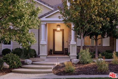 Photo of 25410 Prado De Las Bellotas, Calabasas, CA 91302 (MLS # 26873605)