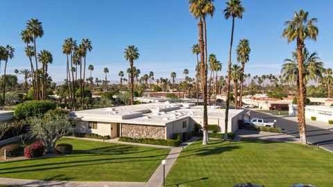 Photo of 45735 Pawnee Road, Indian Wells, CA 92210 (MLS # 219121078DA)