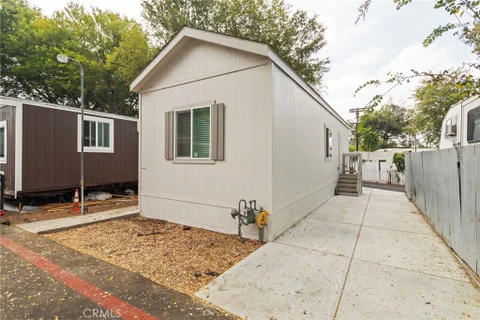 12245 San Fernando Road Unit 32, Sylmar, CA 91342 - MLS#: CV26137389