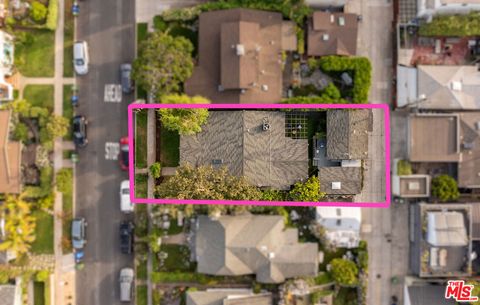 Photo of 919 Venezia Avenue, Venice, CA 90291 (MLS # 25608941) Photo of 919 Venezia Avenue, Venice, CA 90291 (MLS # 25608941)