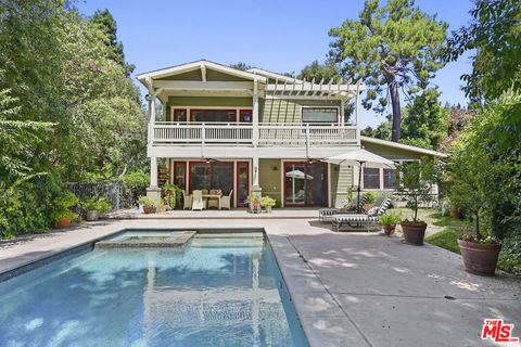 Photo of 1430 Bonnell Drive, Topanga, CA 90290 (MLS # 26744283)