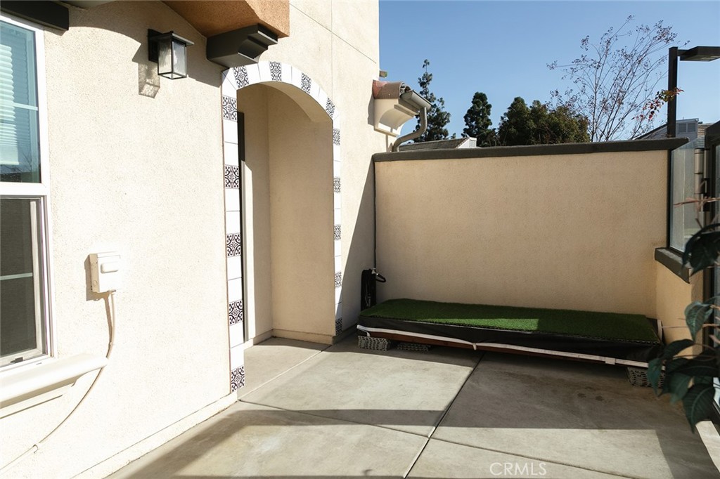 1976 Orchard Drive