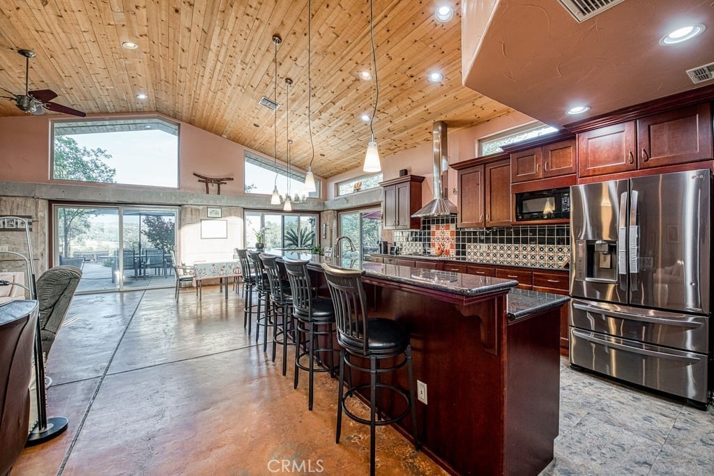 41810 Road 406