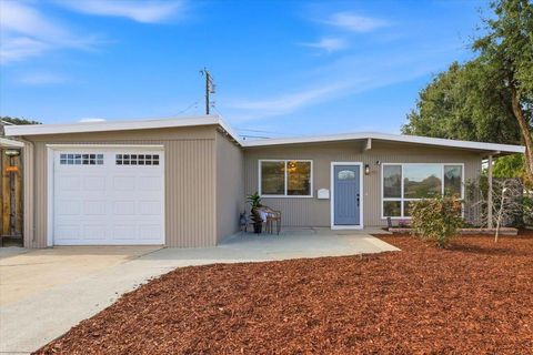 Photo of 799 Borregas Ave, Sunnyvale, CA 94085 (MLS # ML82037071)