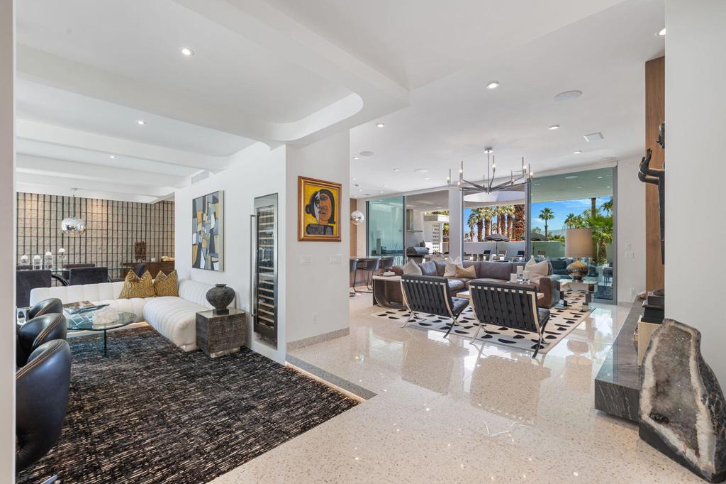 Magnesia Falls Cove - Residential