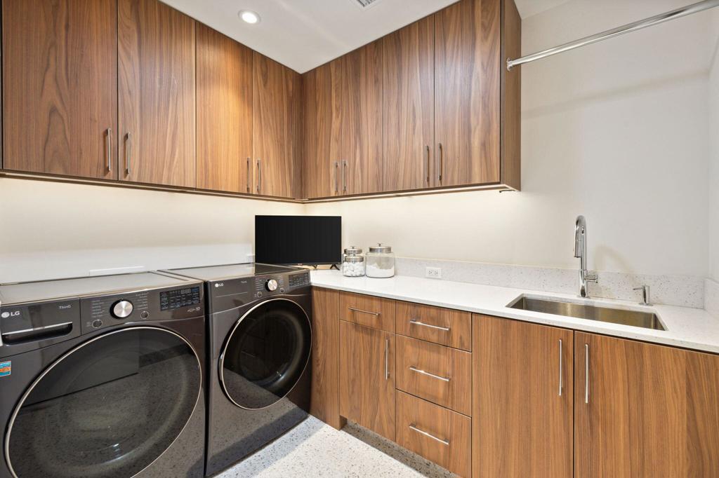 Magnesia Falls Cove - Residential