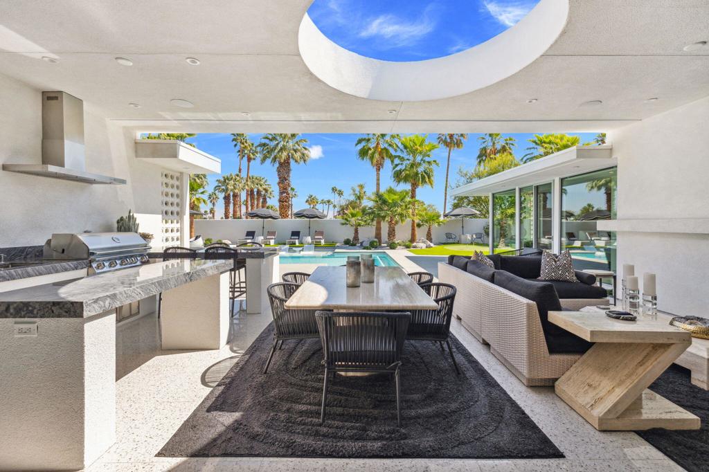 Magnesia Falls Cove - Residential