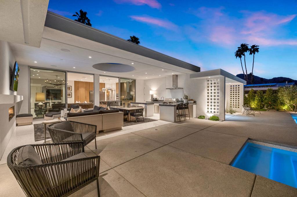 Magnesia Falls Cove - Residential