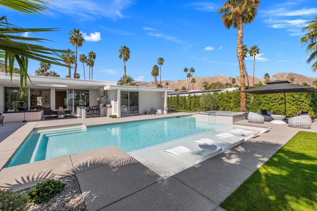 Magnesia Falls Cove - Residential