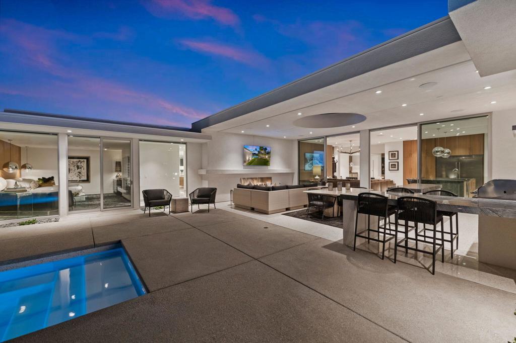 Magnesia Falls Cove - Residential