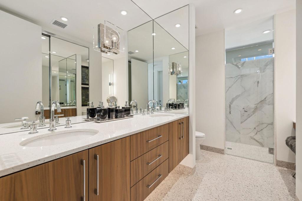 Magnesia Falls Cove - Residential