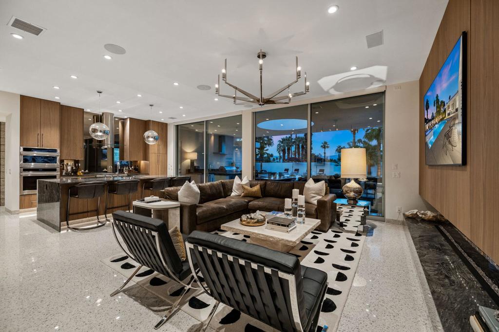 Magnesia Falls Cove - Residential