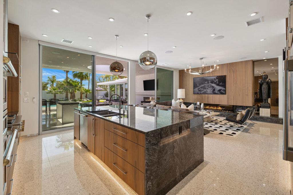 Magnesia Falls Cove - Residential