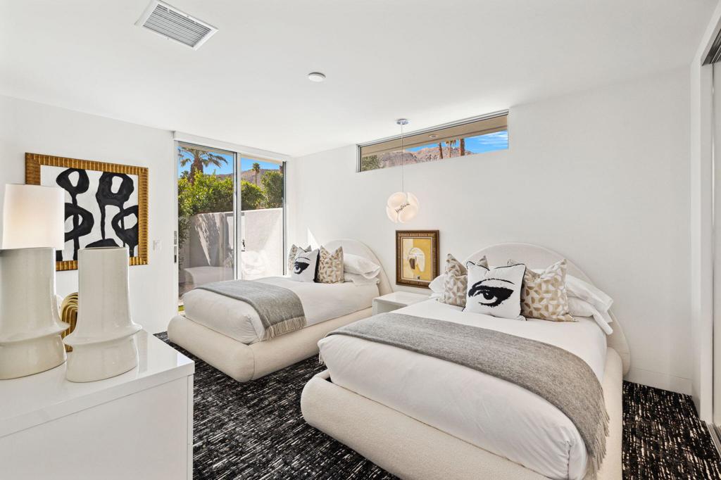 Magnesia Falls Cove - Residential