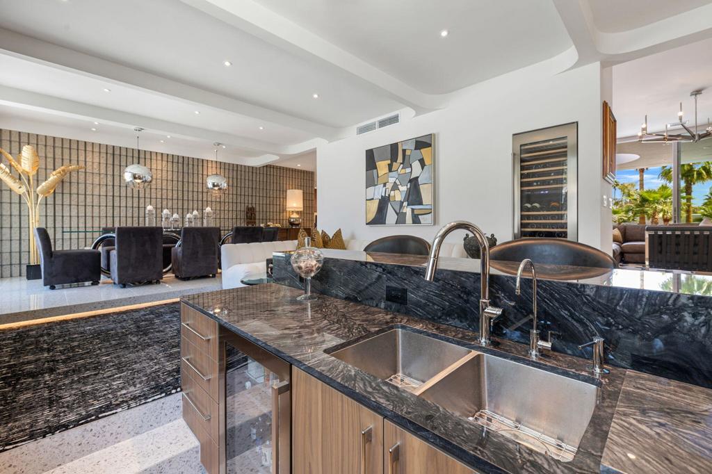 Magnesia Falls Cove - Residential