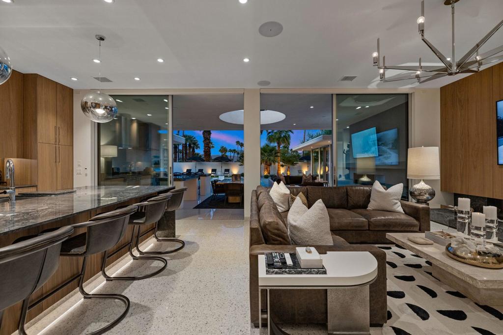 Magnesia Falls Cove - Residential