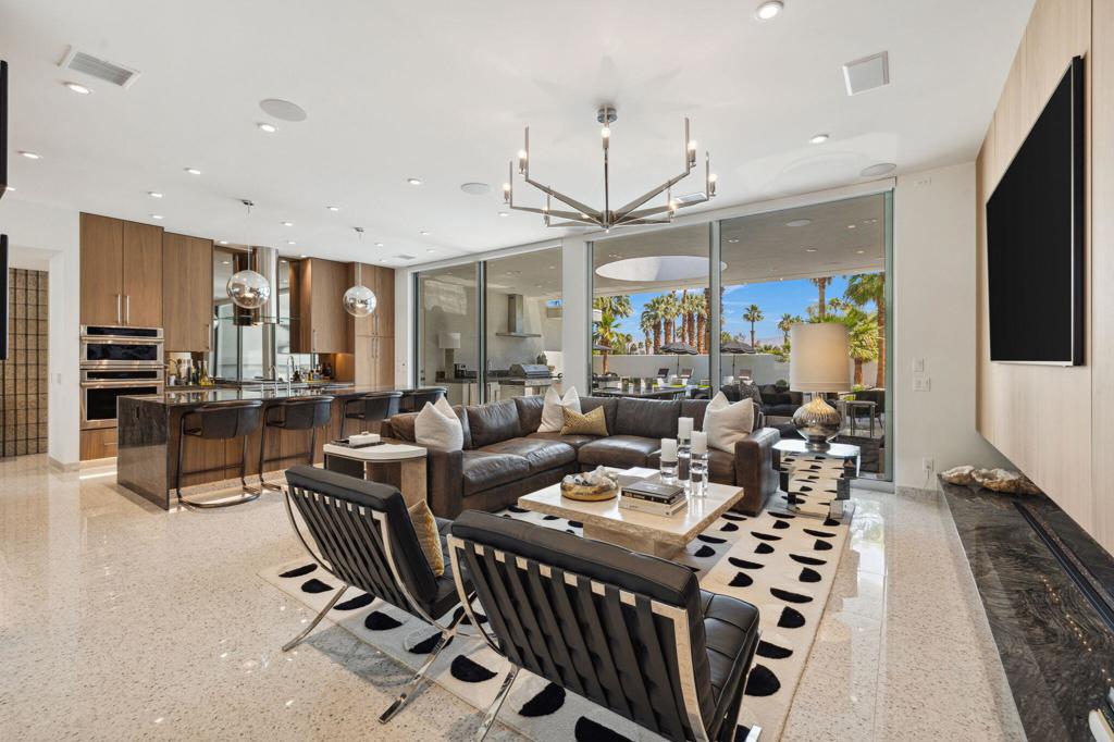 Magnesia Falls Cove - Residential