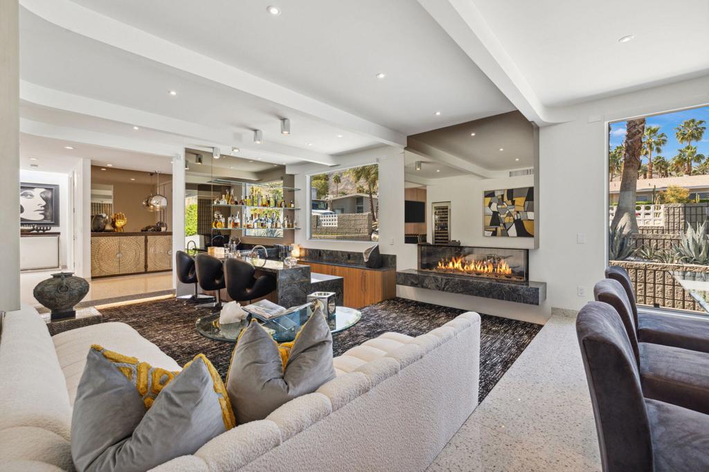 Magnesia Falls Cove - Residential