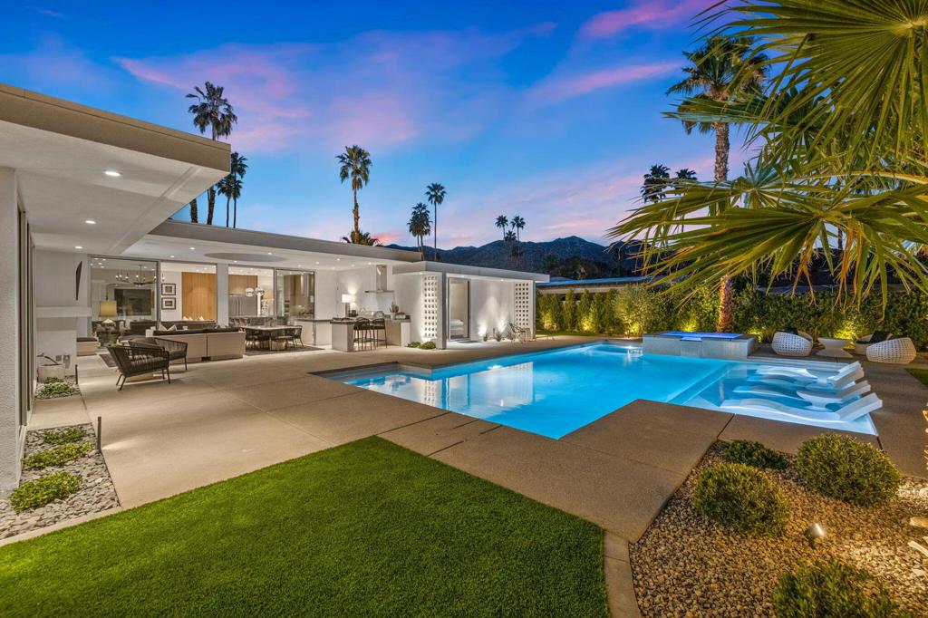 Magnesia Falls Cove - Residential