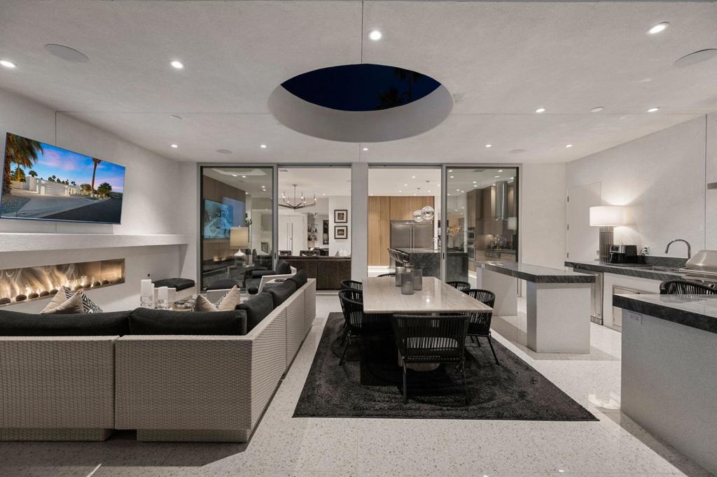 Magnesia Falls Cove - Residential