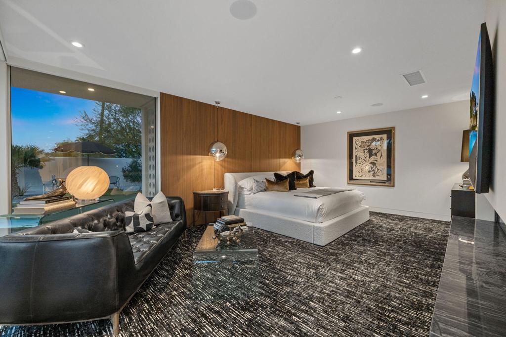 Magnesia Falls Cove - Residential