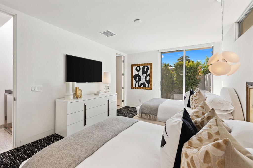 Magnesia Falls Cove - Residential