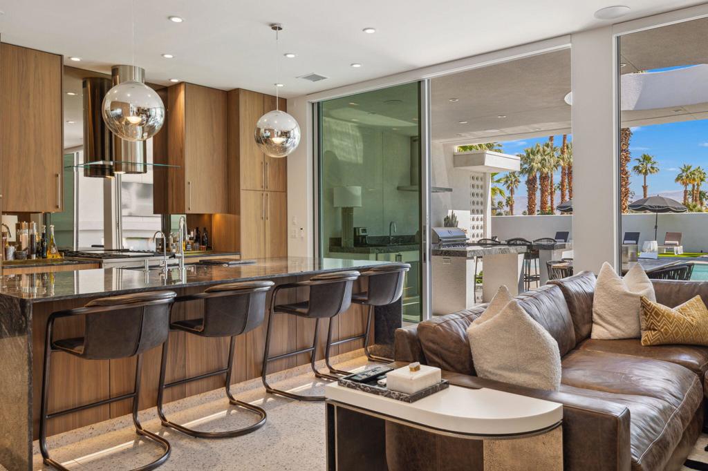 Magnesia Falls Cove - Residential