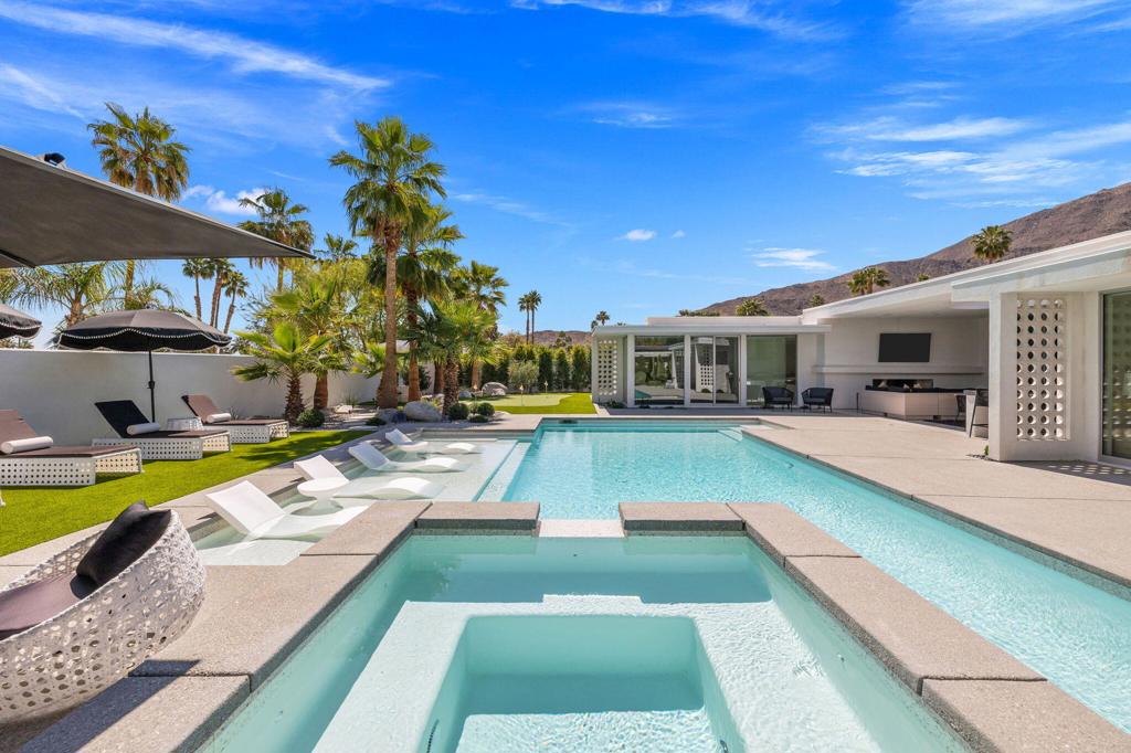 Magnesia Falls Cove - Residential