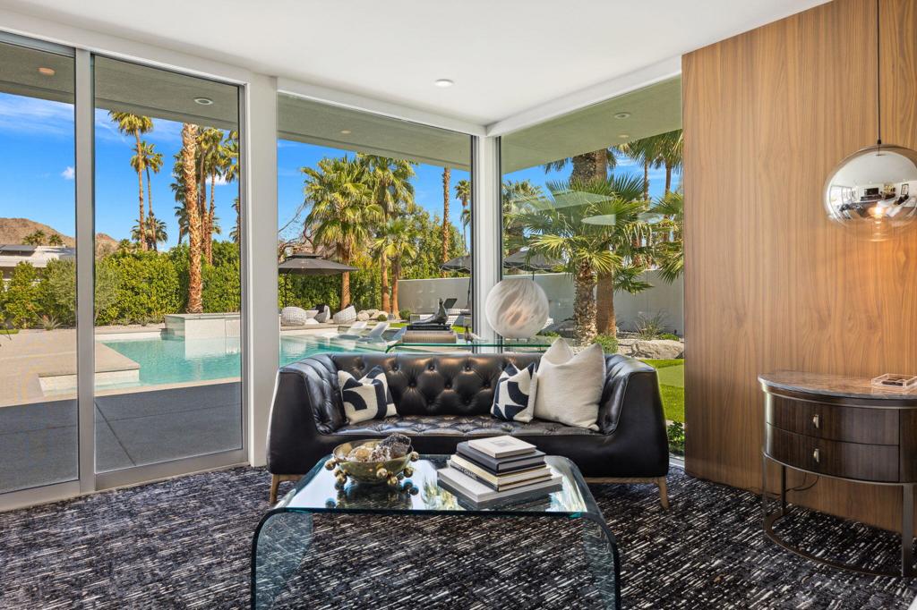 Magnesia Falls Cove - Residential