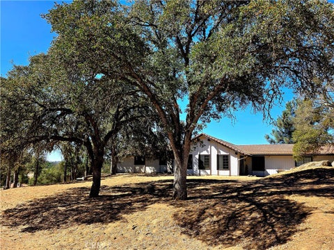 Photo of 29682 Yosemite Springs Parkway, Coarsegold, CA 93614 (MLS # FR26166079)