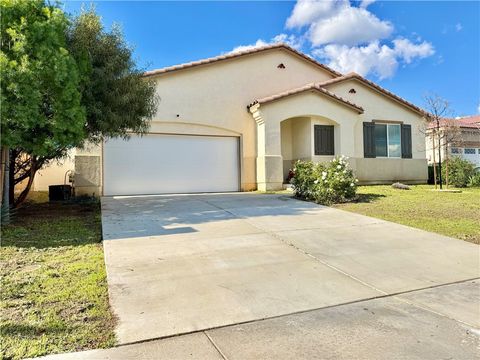 1562 Mckimball Perris CA 92570