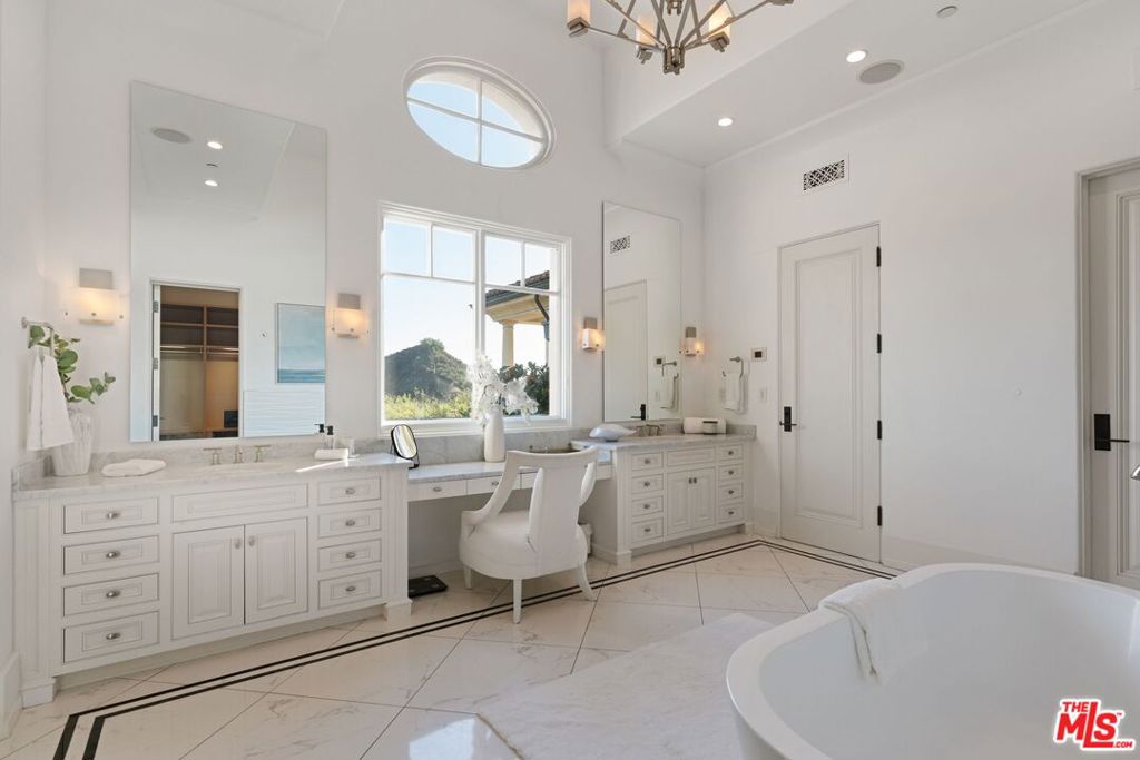 Beverly Ridge Terrace - Residential Lease