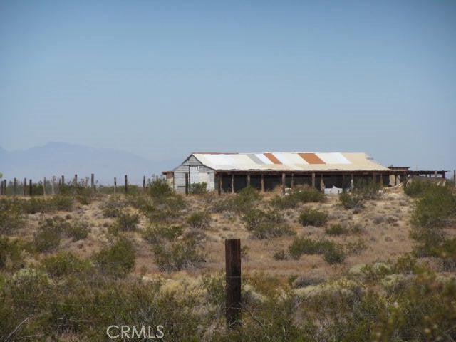 10 C Avenue