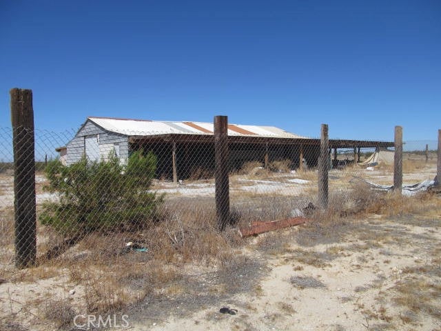 10 C Avenue