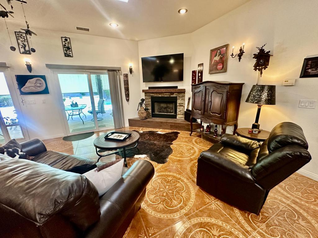 30512 Avenida Del Padre