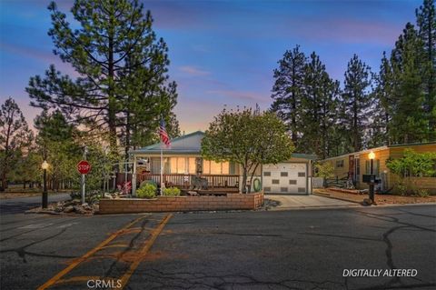 Photo of 391 Montclair Dr, Big Bear City, CA 92314 (MLS # IG26103986)