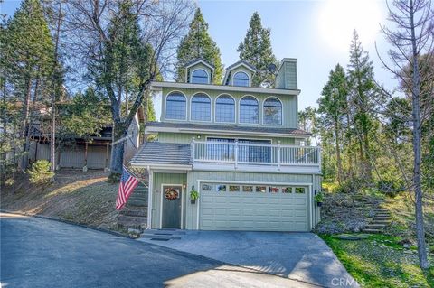Photo of 40624 Saddleback Rd, Bass Lake, CA 93604 (MLS # FR26061006)