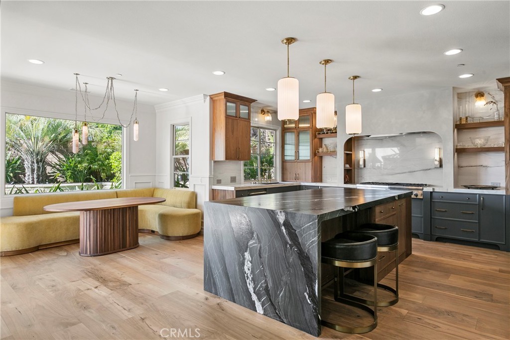 7 Kent Court