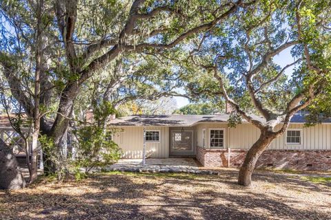 Photo of 25905 Junipero Avenue, Carmel, CA 93923 (MLS # ML82040847)