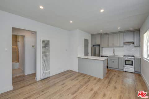 Photo of 4140 Grand View Boulevard #14, Los Angeles, CA 90066 (MLS # 26888437)