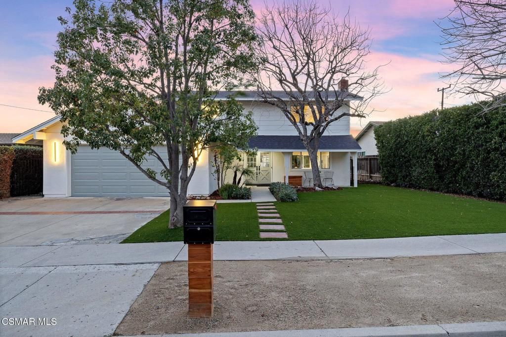 Photo of 5525 Parkmor Road, Calabasas, CA 91302 (MLS # 226000812)