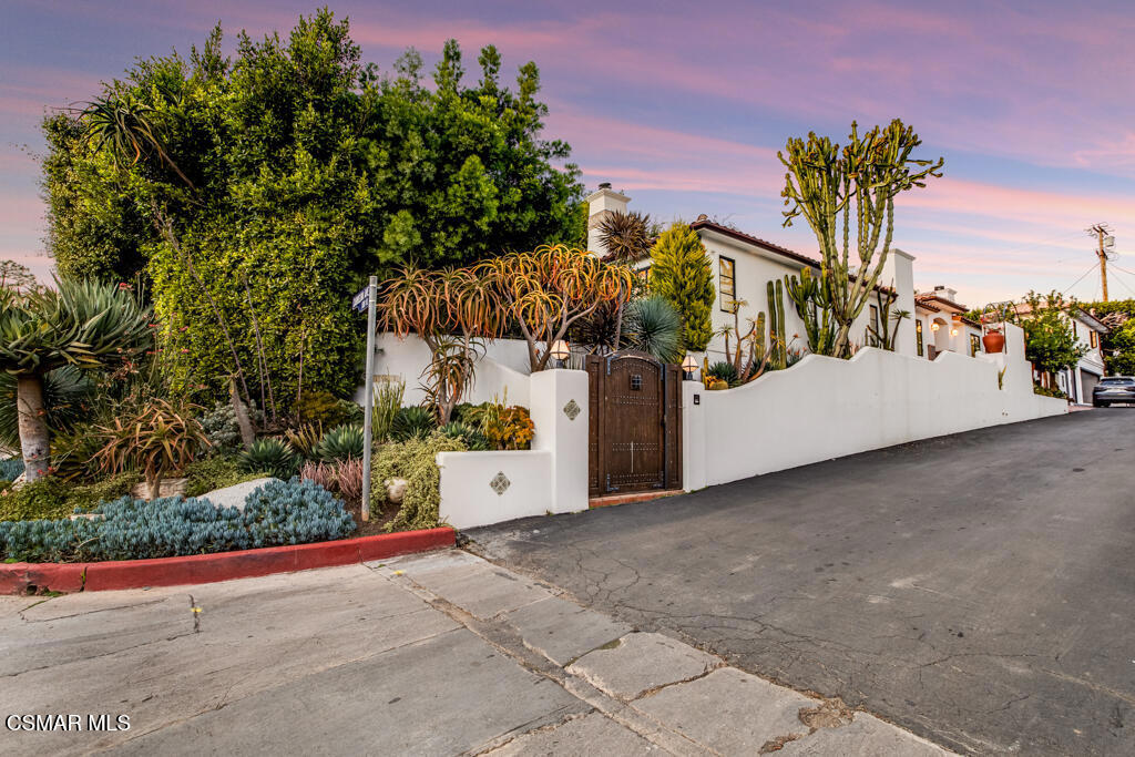 162 N Carmelina Avenue