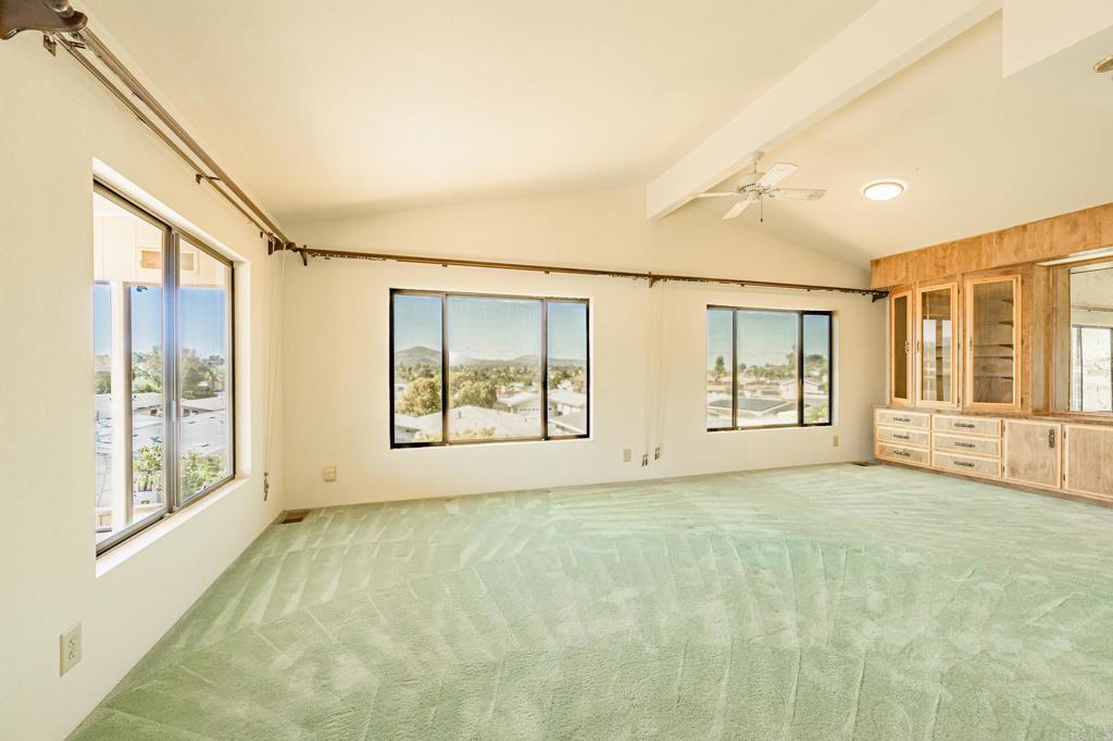 1711 Kiwi GLN, Escondido CA 92026