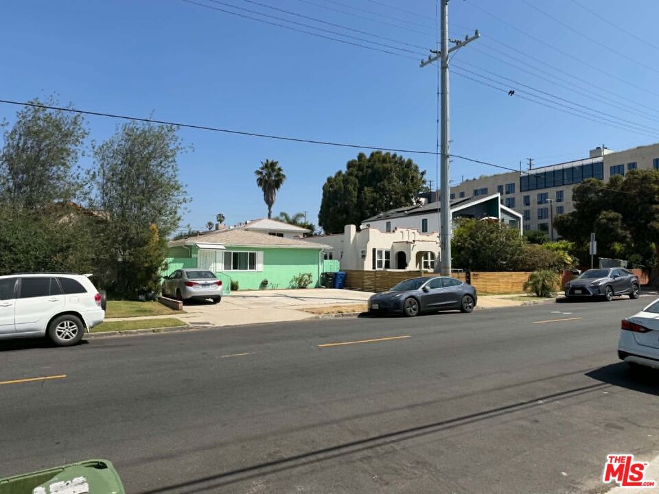 10741 Charnock Road, Los Angeles CA 90034